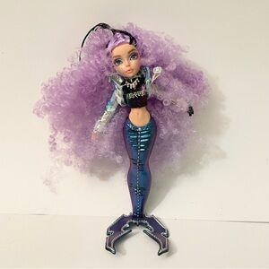 MGA Mermaze Mermaidz Orra Collector Doll Color Change Tail & Hair